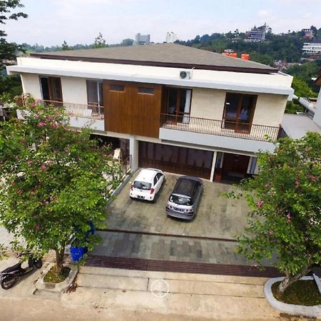 Asmaya Hill View Villa 7 Bedrooms With A Private Swimming Pool บันดุง ภายนอก รูปภาพ