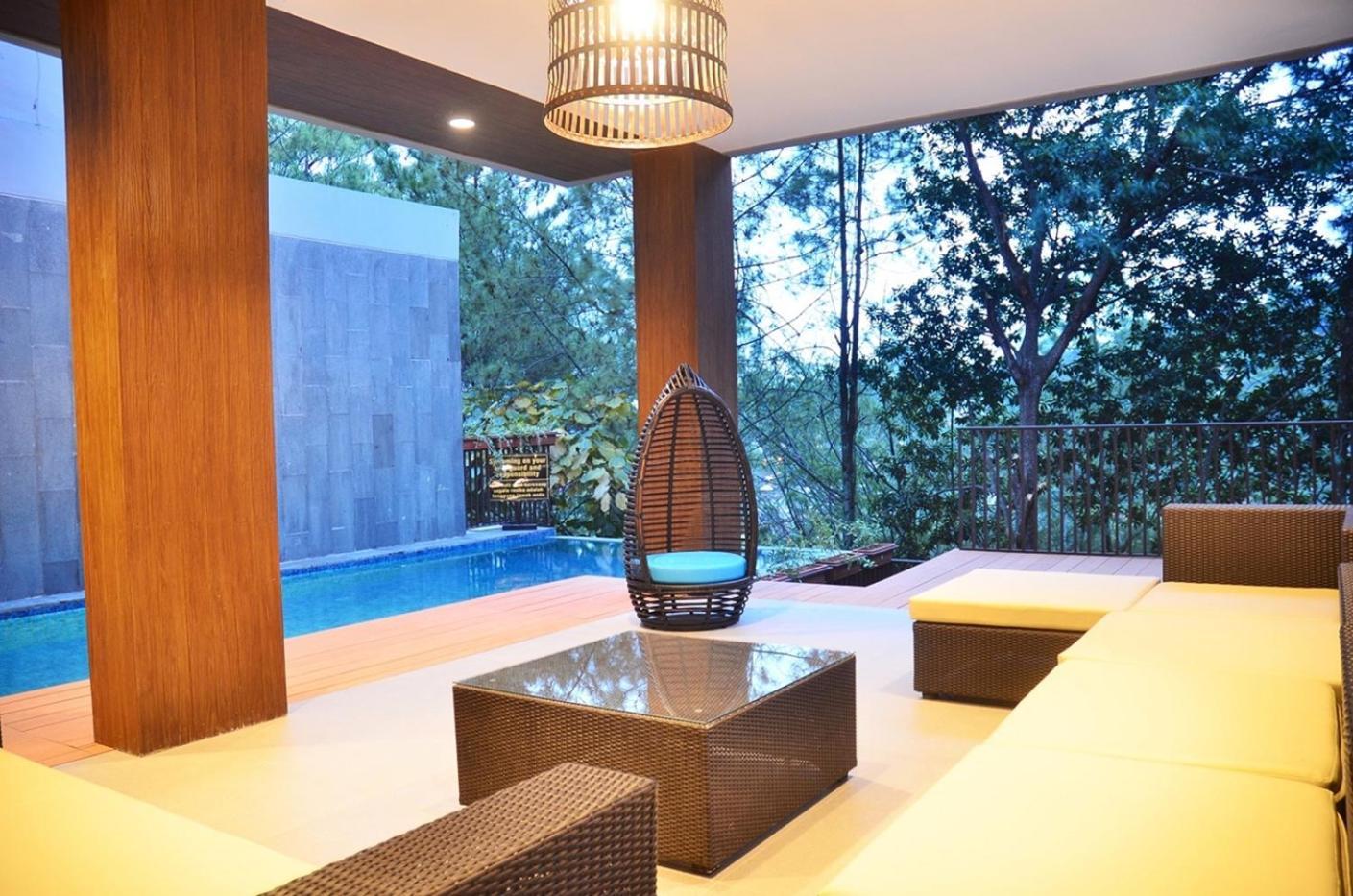 Asmaya Hill View Villa 7 Bedrooms With A Private Swimming Pool บันดุง ภายนอก รูปภาพ