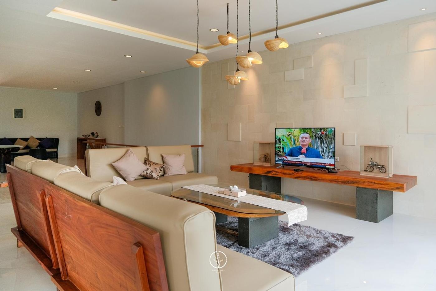Asmaya Hill View Villa 7 Bedrooms With A Private Swimming Pool บันดุง ภายนอก รูปภาพ